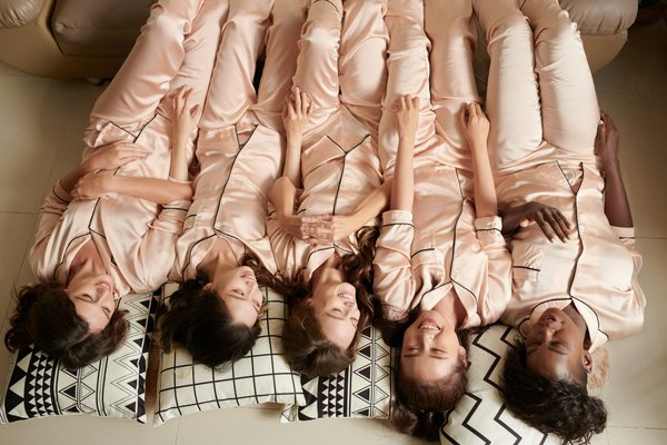 Découvrez la combinaison pyjama stitch rose pour tous les âges